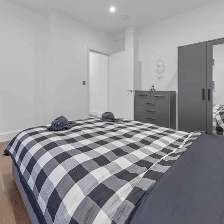 Holiday Home Sleep 8 Central London 9Elms Zewnętrze zdjęcie