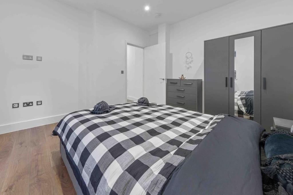 Holiday Home Sleep 8 Central London 9Elms Zewnętrze zdjęcie