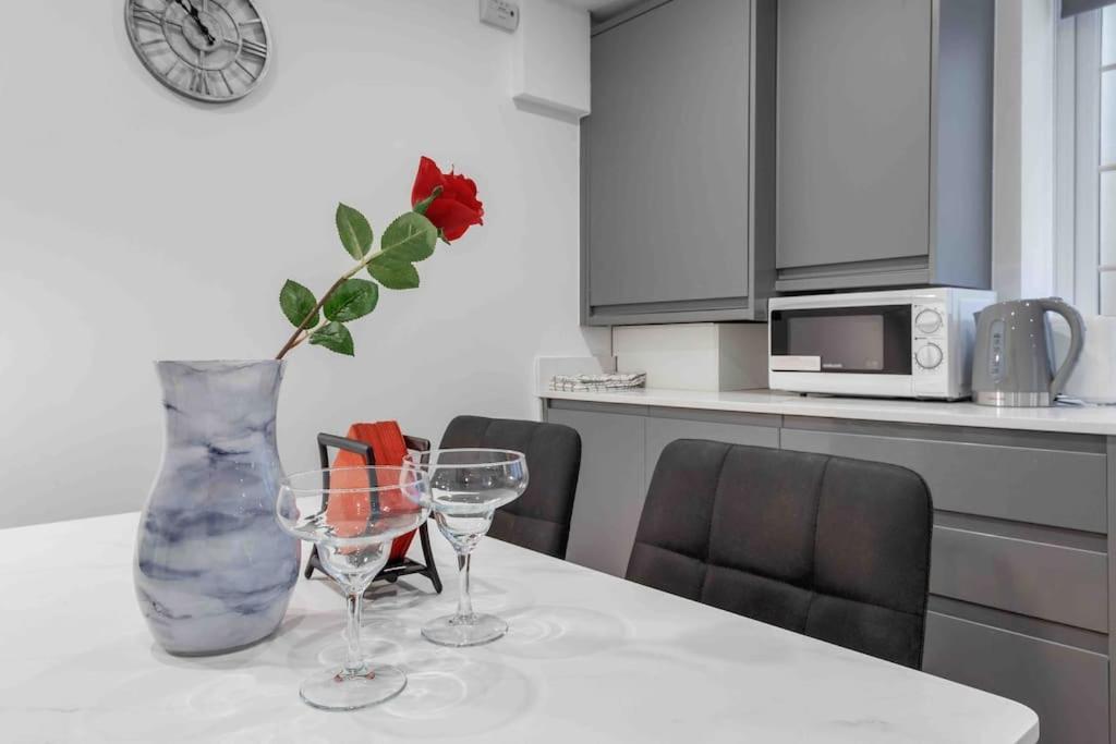 Holiday Home Sleep 8 Central London 9Elms Zewnętrze zdjęcie