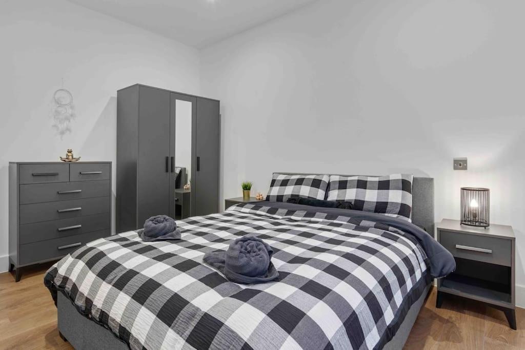 Holiday Home Sleep 8 Central London 9Elms Zewnętrze zdjęcie